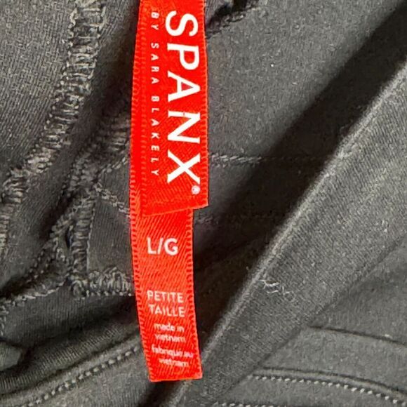 Spanx Perfect Black Pants Size Large Petite Back Seam Skinny Pants - 20251Q - Picture 2 of 7